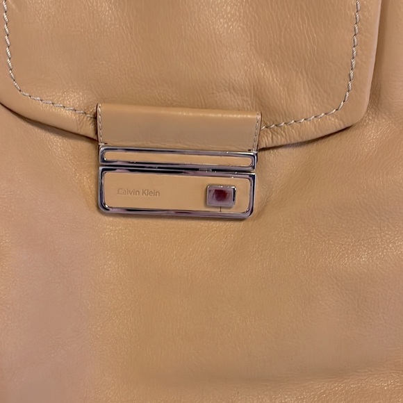 Calvin Klein Handbag New - Picture 2 of 10